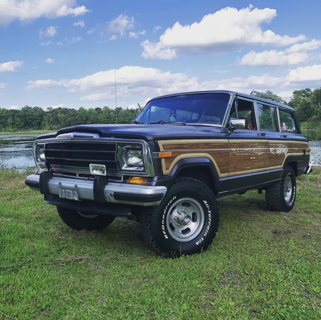 Jeep Grand Wagoneer